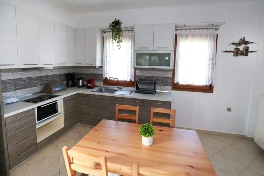 Nikiti View Apartment Екстериор снимка